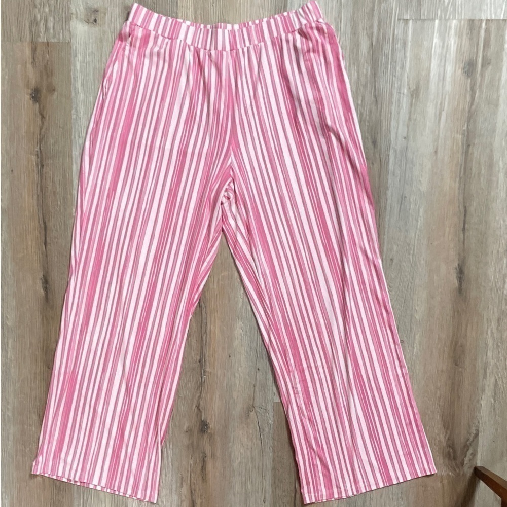 NEW Elizabeth & Clarke Pink Striped Wide Leg Pants Size Medium NWOT - Picture 2 of 4